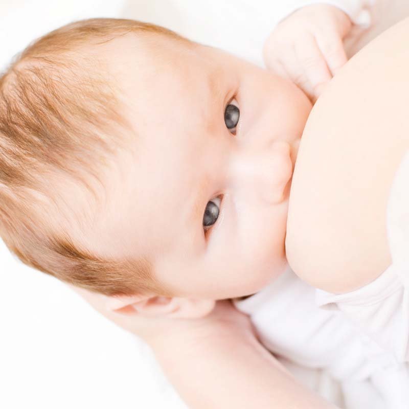 Quando e como é indicado parar de amamentar o seu bebê?